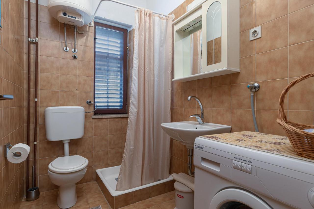 Silva Apartment Porec Exterior photo